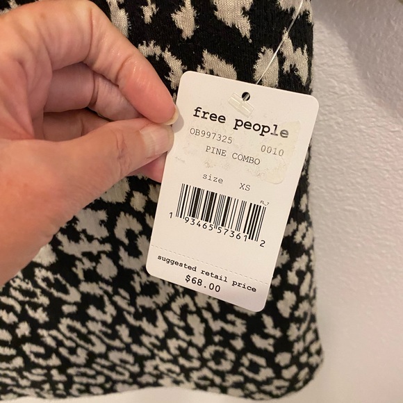 Free People Black & White Cheetah Print Puff Sleeve Square Neck Top - XS - Picture 7 of 12